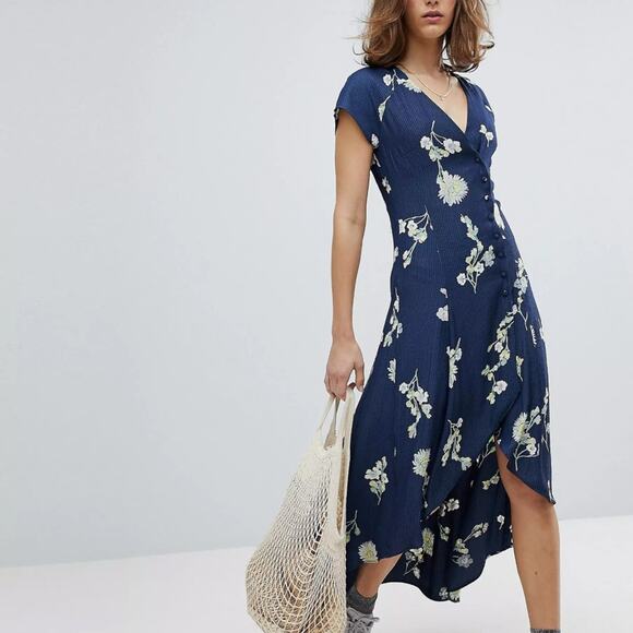 Free People‎ List In You High Low Blue Multi Floral Print Midi Wrap Dress Sz M - Picture 1 of 13